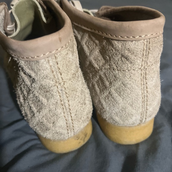 CLARKS Wallabee 'Sweet Chick' Speckled Waffle Suede Chukka Boots Men's Sz. 10M - Picture 9 of 9